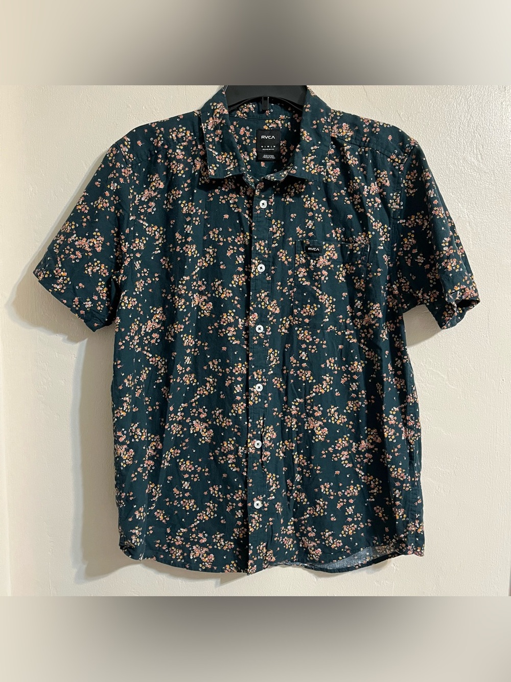 RVCA Men’s Dark Green Short Sleeve Floral Button-Up Shirt